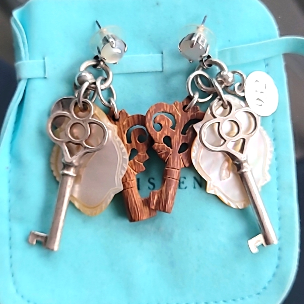 REMINISCENCE KEY EARINGS